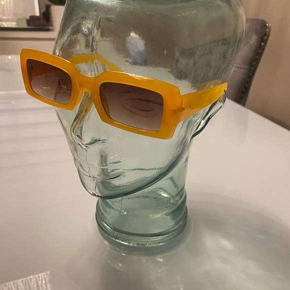 Yellow Rectangular Sunglasses - Picture 4 of 7